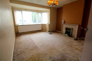 Living Room- click for photo gallery